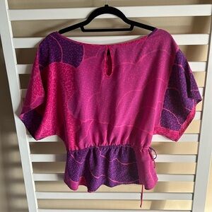 Trina Turk Silk Fuchsia Purple Waist Adjustable Blouson Short Sleeve Top Size S